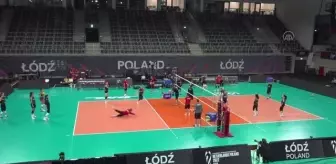 A Milli Kadın Voleybol Takımı, Almanya maçı hazırlıklarını tamamladı