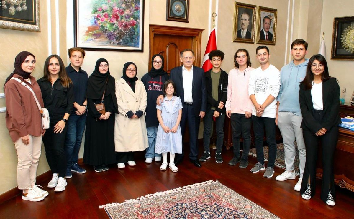 Başkan Demir'den gençlere: 'Şehrimize ve ülkemize sahip çıkın'