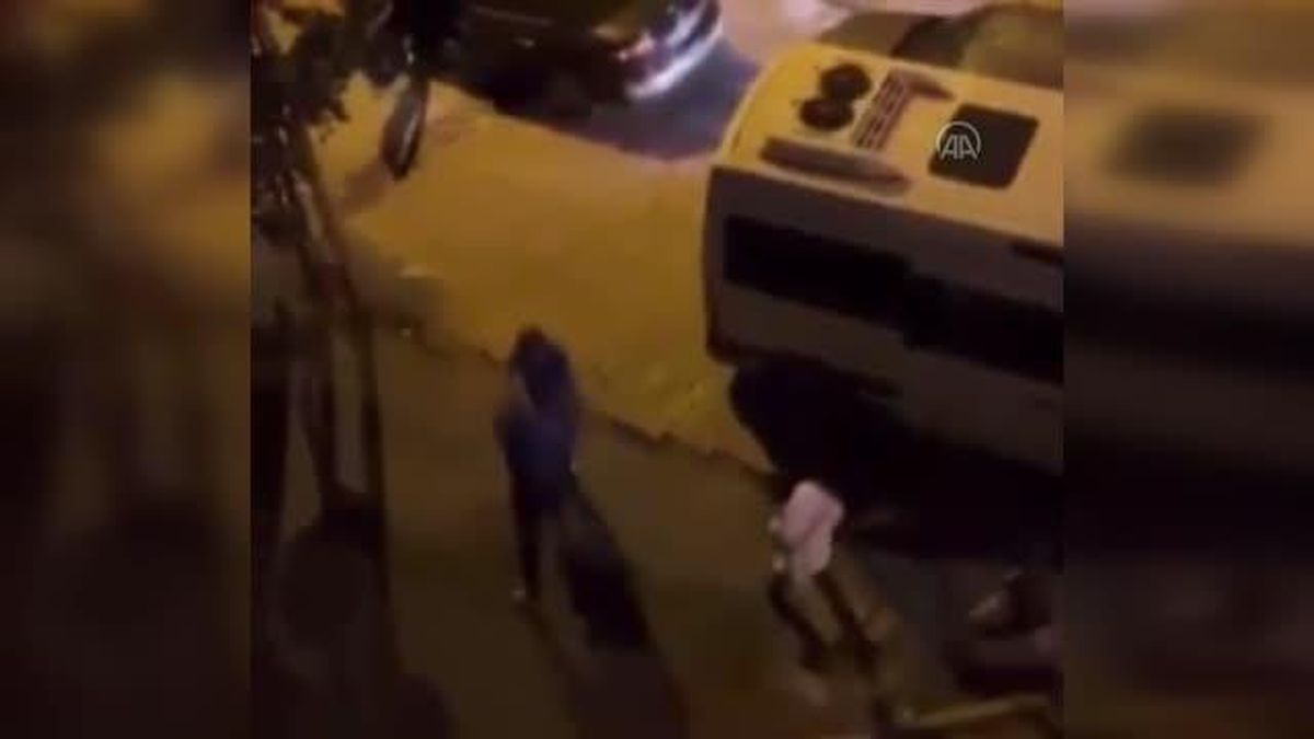 Eyüpsultan'da trafikteki kavga anı cep telefonu kameralarına yansıdı