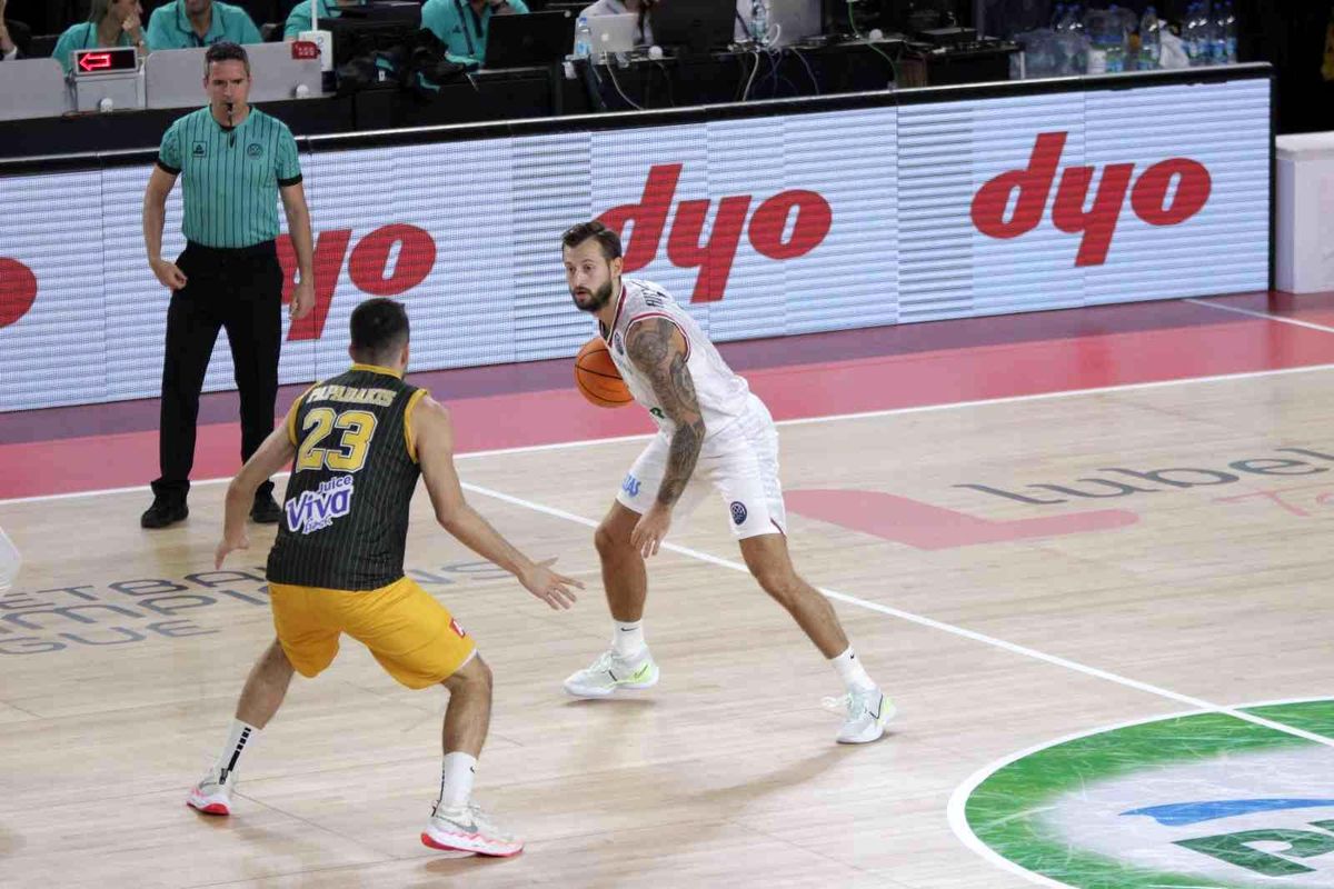 Pınar Karşıyaka, Yunan ekibini devirdi
