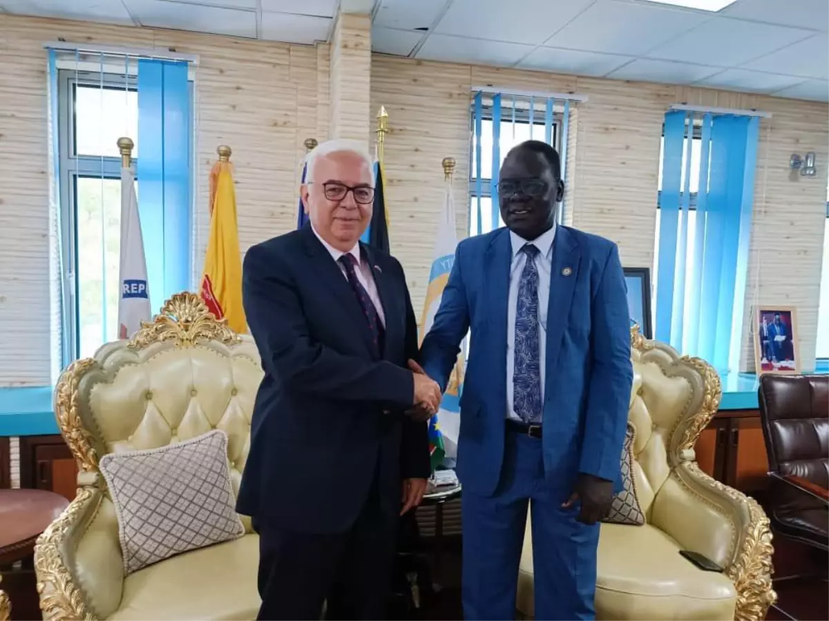 Denizli haberleri... Türkiye'nin Cuba Büyükelçisi Mutaf, Güney Sudan İçişleri Bakanı Agok ile görüştü