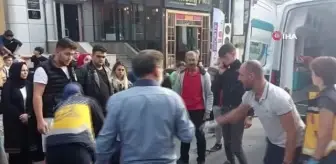 Ümraniye'de yolun karşısına geçmek isteyen kadına motokurye çarptı