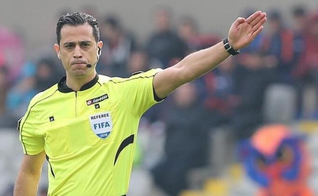 VAR maaşları ortaya çıktı! En fazla kazanan hakem Alper Ulusoy oldu VAR maaşları ortaya çıktı! En fazla kazanan hakem Alper Ulusoy oldu