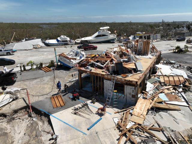 Ahu Tuğba, Amerika'da yaşanan Ian Kasırgası'nda evini ve arabasını kaybetti