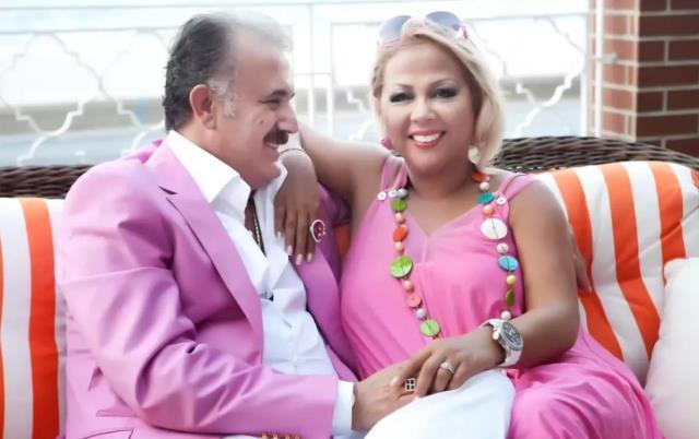 Dolandırıcılık iddiasıyla yargılanan Safiye Soyman ve Faik Öztürk'ün davasına devam edildi Dolandırıcılık iddiasıyla yargılanan Safiye Soyman ve Faik Öztürk'ün davasına devam edildi