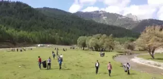 KAHRAMANMARAŞ - Öğrenciler Kırksu Vadisi'ni temizledi
