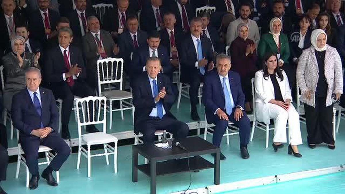 Özhaseki: 'Başkaları tatile gidip, tatil bana yakışıyor diyebilirler ama bize çalışmak yakışıyor'
