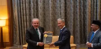 KUALA LUMPUR - TBMM Başkanı Şentop, Malezya'dan ayrıldı