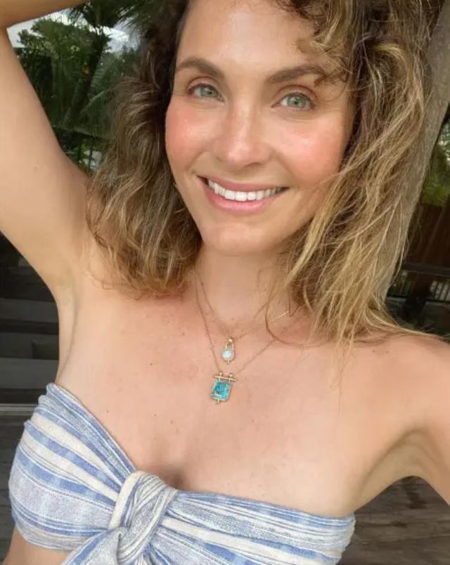 Televizyon yıldızı Laura Byrne, eski sevgilisinin bacağıyla ilişkiye girdiğini itiraf etti