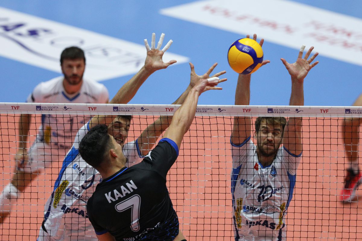 Tokat spor haberleri... AXA Sigorta Efeler Ligi: Arkas Spor: 3 Tokat Belediye Plevne: 0