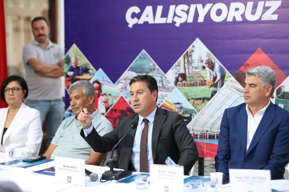 Muğla haberi: Bodrum Belediye Başkanı Aras, Çömlekçi Mahallesi'nde Halkla Buluştu