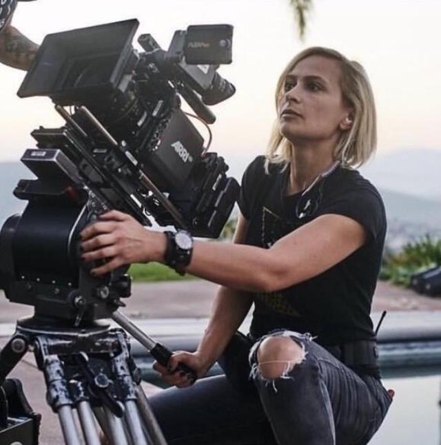 Film setindeki kazada ölen çalışanın ailesi anlaşmaya vardı! ABD'li aktör Alec Baldwin, setlere geri dönecek Film setindeki kazada ölen çalışanın ailesi anlaşmaya vardı! ABD'li aktör Alec Baldwin, setlere geri dönecek