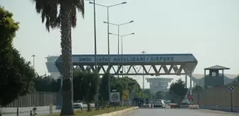 İstanbul-Hatay seferini yapan THY uçağının inişi sırasında lastiği patladı