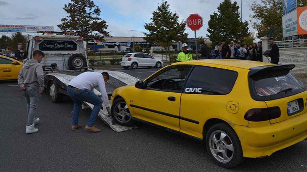 Boş arazide drift atarken, çevik kuvvete yakalandı! Cezayı yedi ama dahası da var