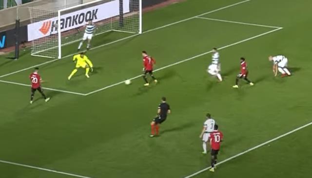 Futbolseverler acı çekiyor! Dünya, Ronaldo'nun Avrupa Ligi maçında yaptığını konuşuyor Futbolseverler acı çekiyor! Dünya, Ronaldo'nun Avrupa Ligi maçında yaptığını konuşuyor