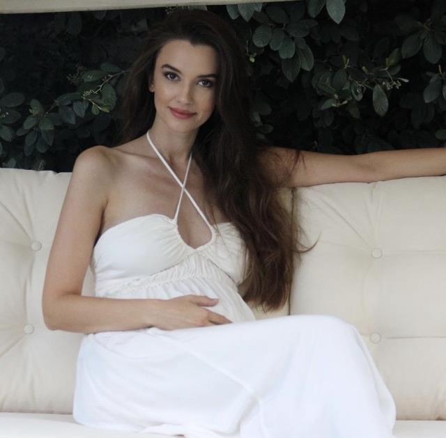 Leyla Lydia Tuğutlu eşi kim? Leyla Lydia Tuğutlu eşi Ceyhun Ergün kimdir? Ceyhun Ergün Kimdir? Leyla Lydia Tuğutlu eşi kim? Leyla Lydia Tuğutlu eşi Ceyhun Ergün kimdir? Ceyhun Ergün Kimdir?