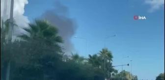 Antalya haberleri... Antalya'da öğrenci servisi yanarak hurdaya döndü