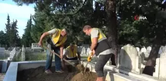 En hüzünlü anların şahitleri: Mezarcılar