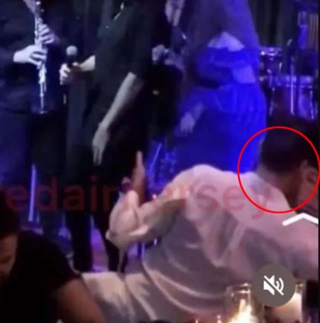 Mehmet Dinçerler ile samimi görüntüleri çıkan Kerimcan Durmaz sessizliğini bozdu: Öpüşme değil, samimi arkadaşım Mehmet Dinçerler ile samimi görüntüleri çıkan Kerimcan Durmaz sessizliğini bozdu: Öpüşme değil, samimi arkadaşım