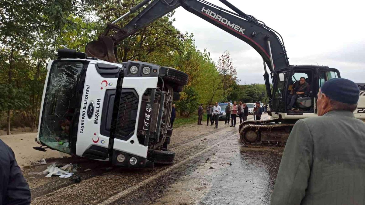 Kastamonu haberi: Kastamonu'da kamyon ile tır çarpıştı: 1 yaralı