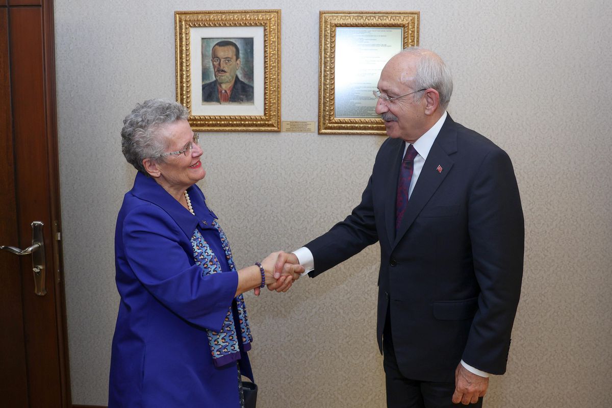 Kılıçdaroğlu, ÇYDD Genel Başkanı Ayşe Yüksel ile görüştü