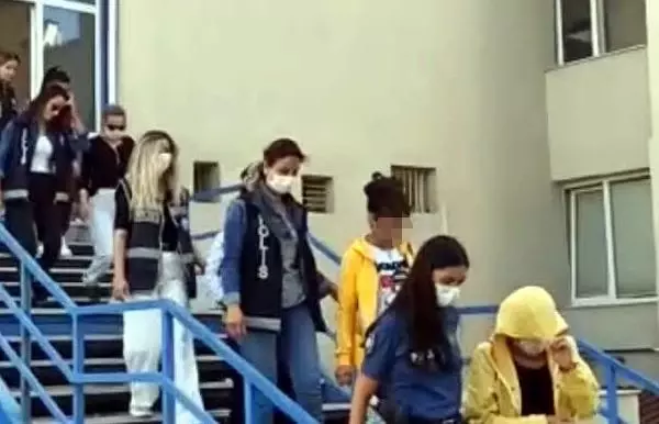 Fuhuş operasyonunda çok sayıda tutuklama! Aralarında boş ev ayarlayan da var aracı olan da