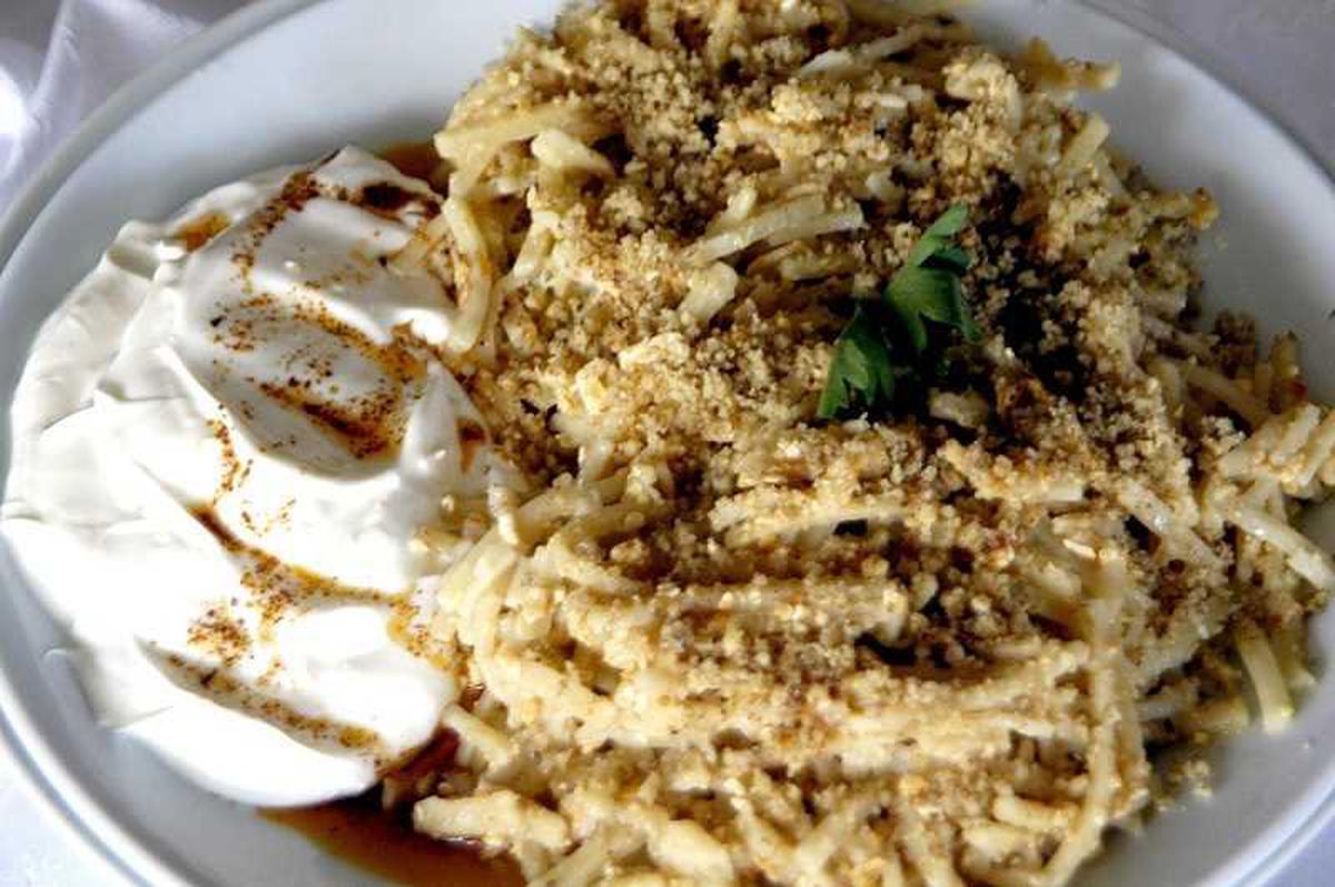 Keşli Cevizli Erişte tarifi! Masterchef Bolu Usulü Keşli Cevizli Erişte nasıl yapılır? Keşli Cevizli Erişte hangi yöreye ait?