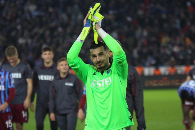 Türk futbol tarihine geçebilir! Prens Selman, Süper Lig'in yıldızı için gözünü kararttı Türk futbol tarihine geçebilir! Prens Selman, Süper Lig'in yıldızı için gözünü kararttı