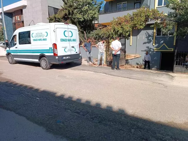 Sabah iş yerini açan çalışanlar, depoda korkunç manzarayla karşılaştı! Mesai arkadaşları feci şekilde can verdi