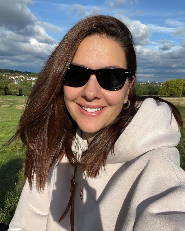 İmaj değiştiren Bergüzar Korel, yeni saçlarıyla takipçilerinden tam not aldı