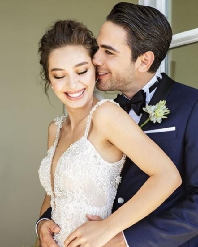 Neslihan Atagül ne zaman evlendi? Neslihan Atagül kimdir? Neslihan Atagül kimdir, aslen nereli? Neslihan Atagül kaç yaşında ve eşi kimdir? Neslihan Atagül ne zaman evlendi? Neslihan Atagül kimdir? Neslihan Atagül kimdir, aslen nereli? Neslihan Atagül kaç yaşında ve eşi kimdir?