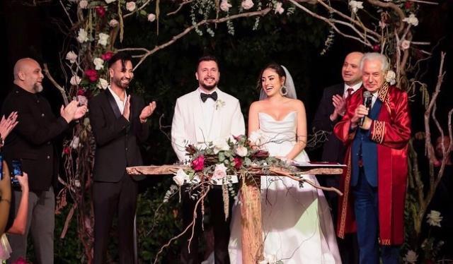 Levent Dörter ile evlenen Dilan Çıtak, üvey babası yerine İbrahim Tatlıses'in soyadını sildi