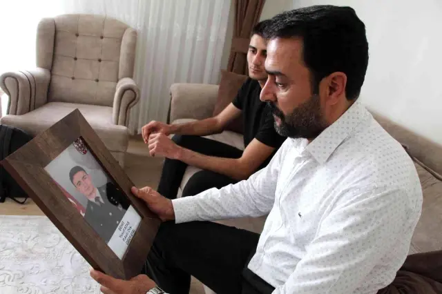 ''Lösemili bir kız çocuğunun hayatı boyunca tüm masraflarının karşılanması'' vasiyetini bırakan şehidin babası bunun nedenini açıkladı ''Lösemili bir kız çocuğunun hayatı boyunca tüm masraflarının karşılanması'' vasiyetini bırakan şehidin babası bunun nedenini açıkladı