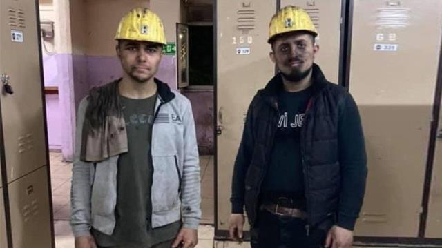 Bartın'da hayatını kaybeden madencinin babası yürekleri sızlattı: Suriye'de askerdeki oğlumu düşünürken, böyle oldu Bartın'da hayatını kaybeden madencinin babası yürekleri sızlattı: Suriye'de askerdeki oğlumu düşünürken, böyle oldu
