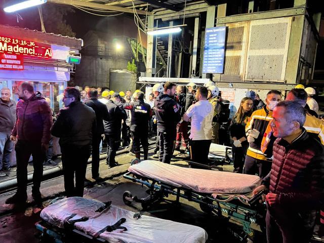 Bartın'da maden ocağında patlama! Can kaybı sayısı 28'e yükseldi Bartın'da maden ocağında patlama! Can kaybı sayısı 28'e yükseldi