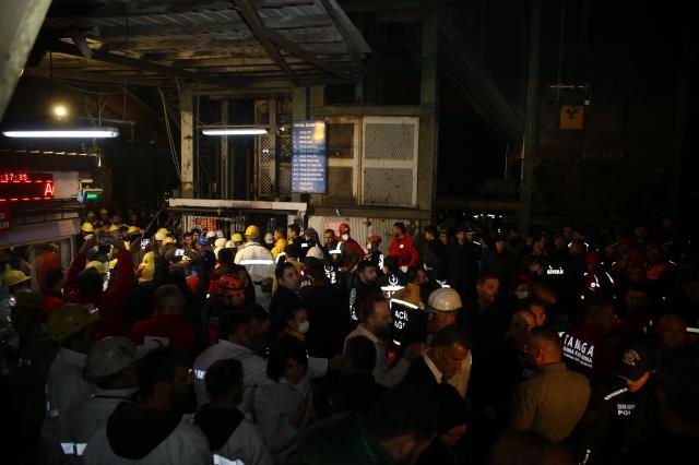 Bartın'da maden ocağında patlama! Can kaybı sayısı 28'e yükseldi Bartın'da maden ocağında patlama! Can kaybı sayısı 28'e yükseldi