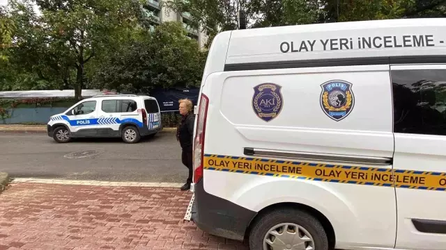 Ayva toplamak için çıktığı ağaçta feci şekilde can verdi Ayva toplamak için çıktığı ağaçta feci şekilde can verdi