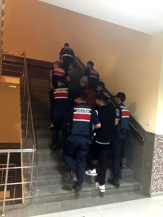 Elazığ'da vahşet: Kadını öldürüp cesedini çöp toplama merkezinin yanına attı