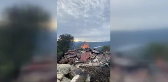 KASTAMONU - Yangında 2 ahşap ev yandı