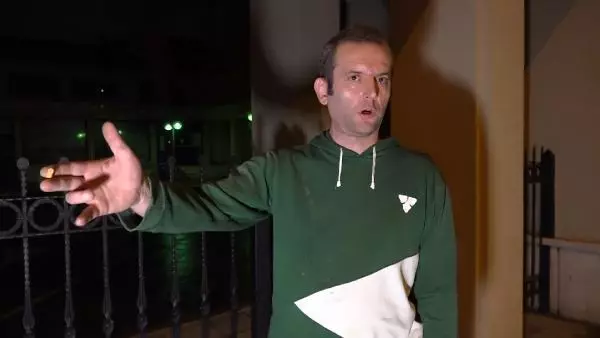 Kaza yapıp yan koltuğa geçen sürücünün yalanını kamera kayıtları ortaya çıkardı Kaza yapıp yan koltuğa geçen sürücünün yalanını kamera kayıtları ortaya çıkardı