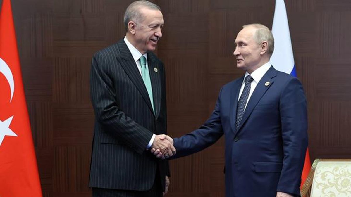 Putin'den Cumhurbaşkanı Erdoğan'a övgü dolu sözler: Ukrayna ile esir takasındaki rolü nedeniyle ona minnettarız