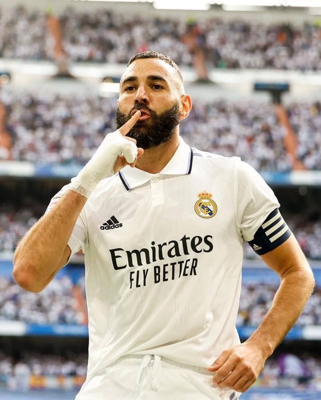 El Clasico'da zafer Real Madrid'in! Barcelona'ya sahayı dar ettiler El Clasico'da zafer Real Madrid'in! Barcelona'ya sahayı dar ettiler