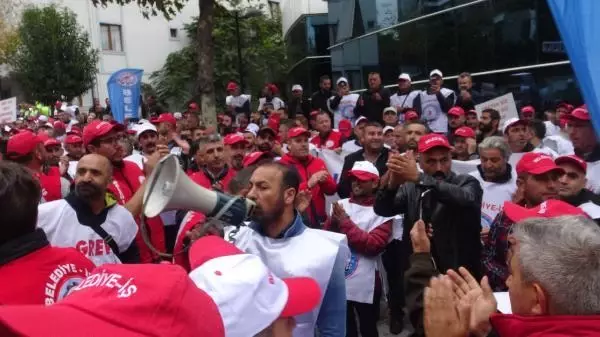 Toplu iş sözleşmeleri tıklandı, Avcılar Belediyesi işçileri iş bıraktı