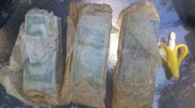 Evinin tadilatı sırasında şans eseri buldu, çantanın içinden çıkanları milyonlarca kişi izledi