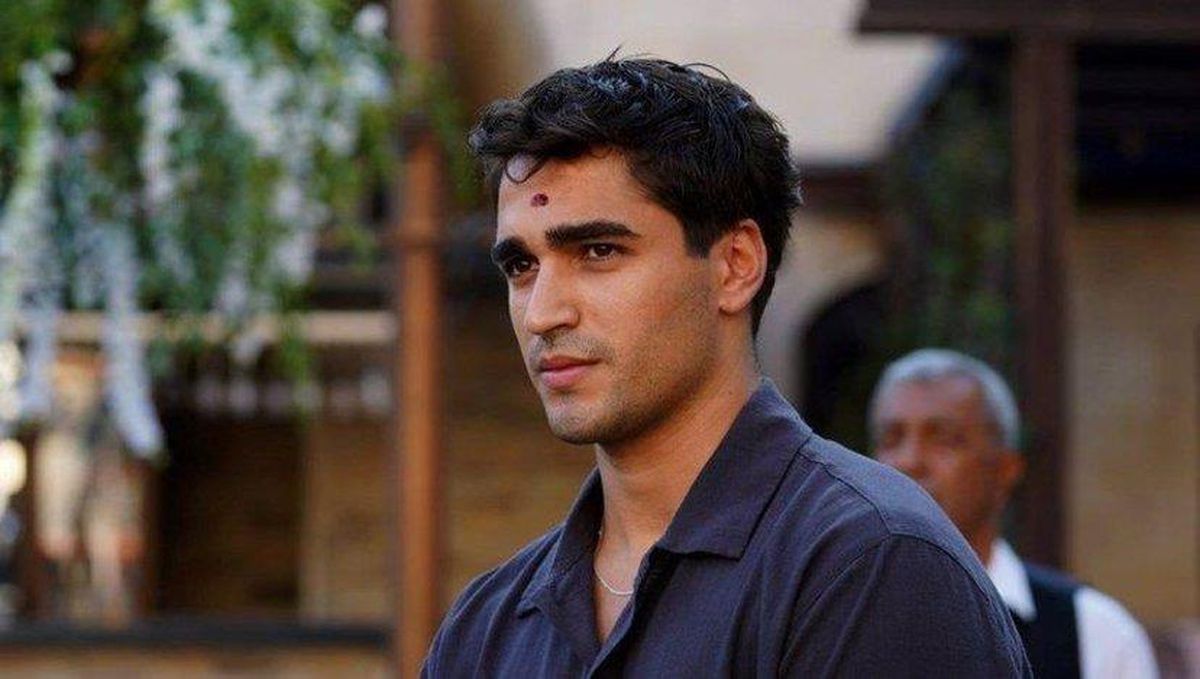 Mert Ramazan Demir kimdir, kaç yaşında? Mert Ramazan Demir sevgilisi var mı, hangi dizilerde oynadı?