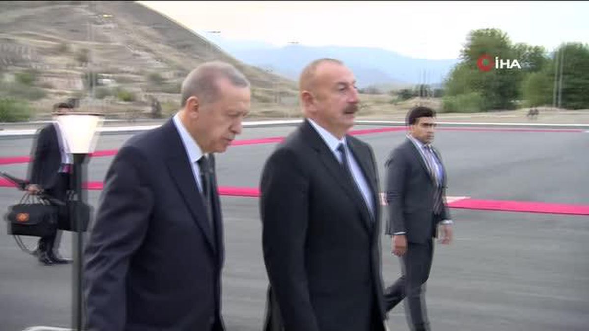 Azerbaycan Cumhurbaşkanı İlham Aliyev, 'İkinci Karabağ Savaşı'ndan sonra Türkiye-Azerbaycan kardeşliği başka bir boyuta taşındı' dedi.