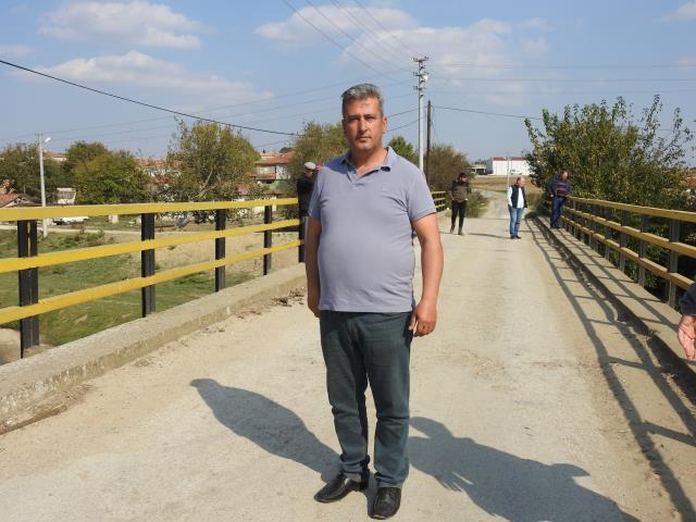 Derenin rengi mahalleliyi panikletti! Muhtarın ihbarıyla ekipler inceleme başlattı Derenin rengi mahalleliyi panikletti! Muhtarın ihbarıyla ekipler inceleme başlattı