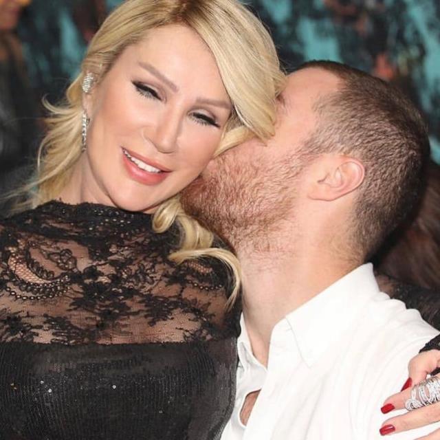 Düğününe gelmeyen oğluyla küs olduğu söylenen Seda Sayan sessizliğini bozdu: İnsan çocuğuyla küser mi? Düğününe gelmeyen oğluyla küs olduğu söylenen Seda Sayan sessizliğini bozdu: İnsan çocuğuyla küser mi?