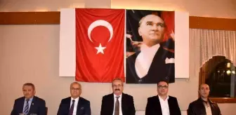 Manisa yerel haberi... Salihli'de muhtarlara yemekli kutlama