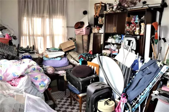 Yıllar önce kiraya verdiği eve ilk kez giren adam gözlerine inanamadı